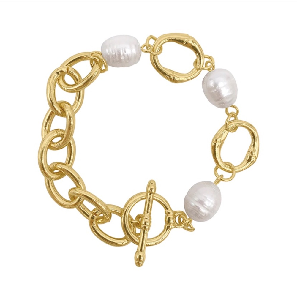 14k Gold Plated Oversized Link and Freshwater Pearl Toggle Chain Bracelet